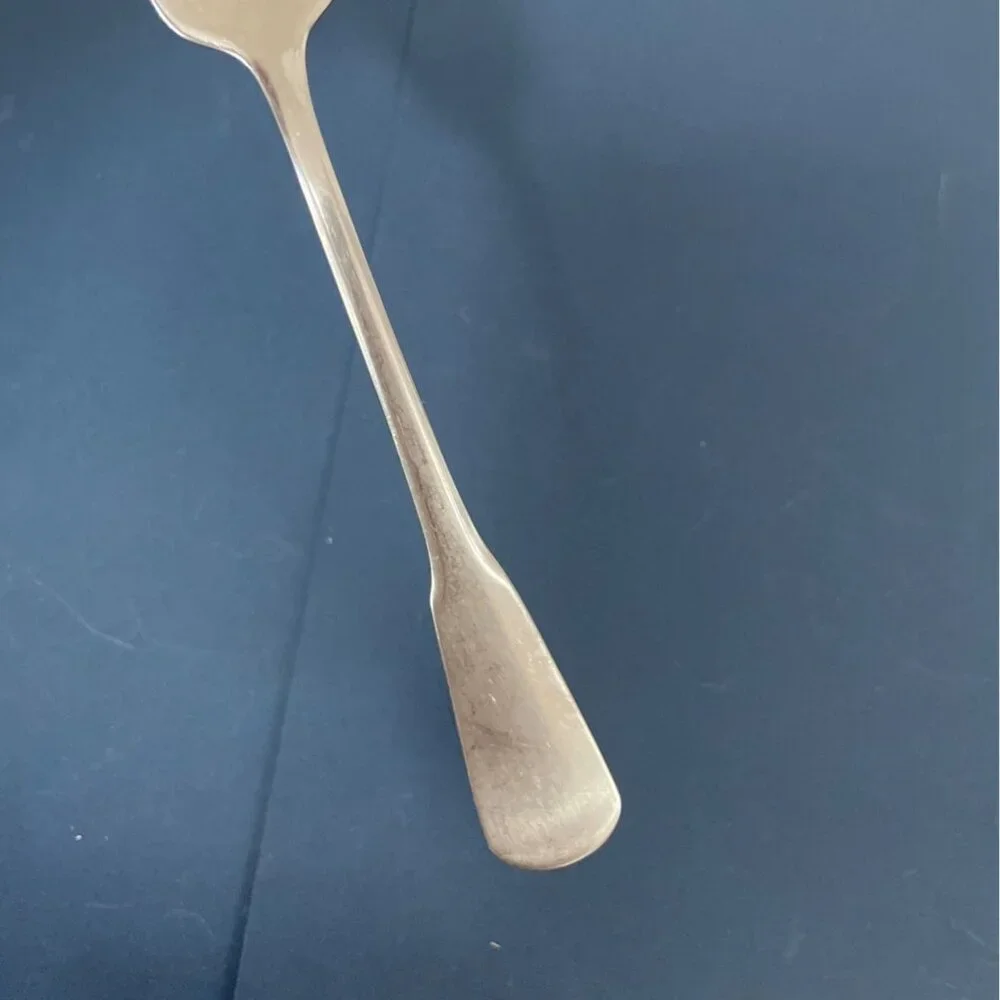 Vintage SSS Oneida Yorktowne Pattern Salad Dessert Fork 7 In Stainless Flatware